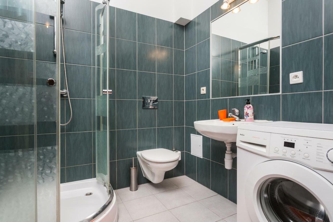 Apartament Optimum Apartment Krakow Bagian luar foto